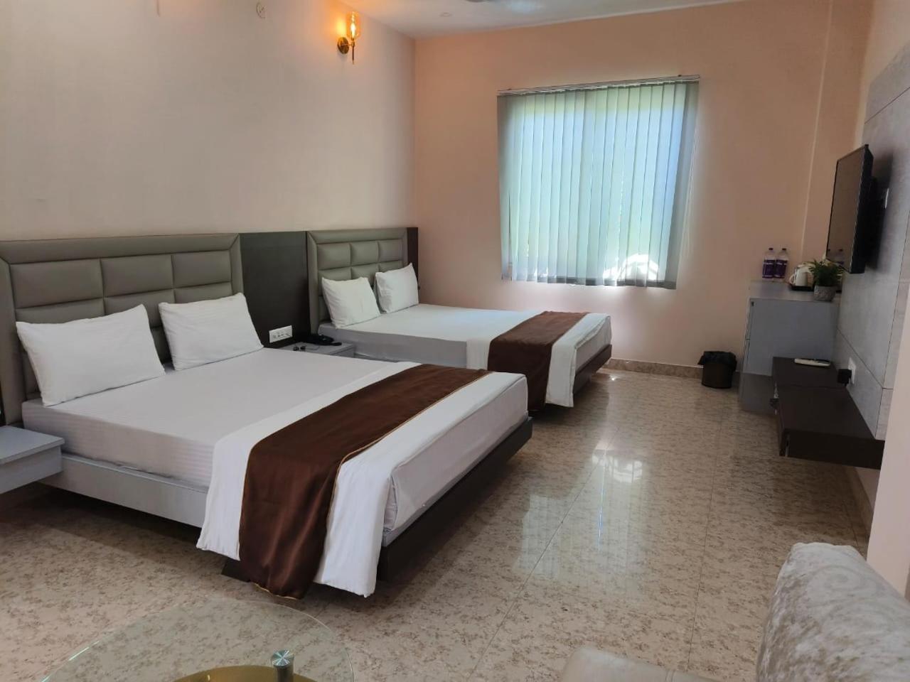 Jorhāt Jaanki Farms & Resorts מראה חיצוני תמונה