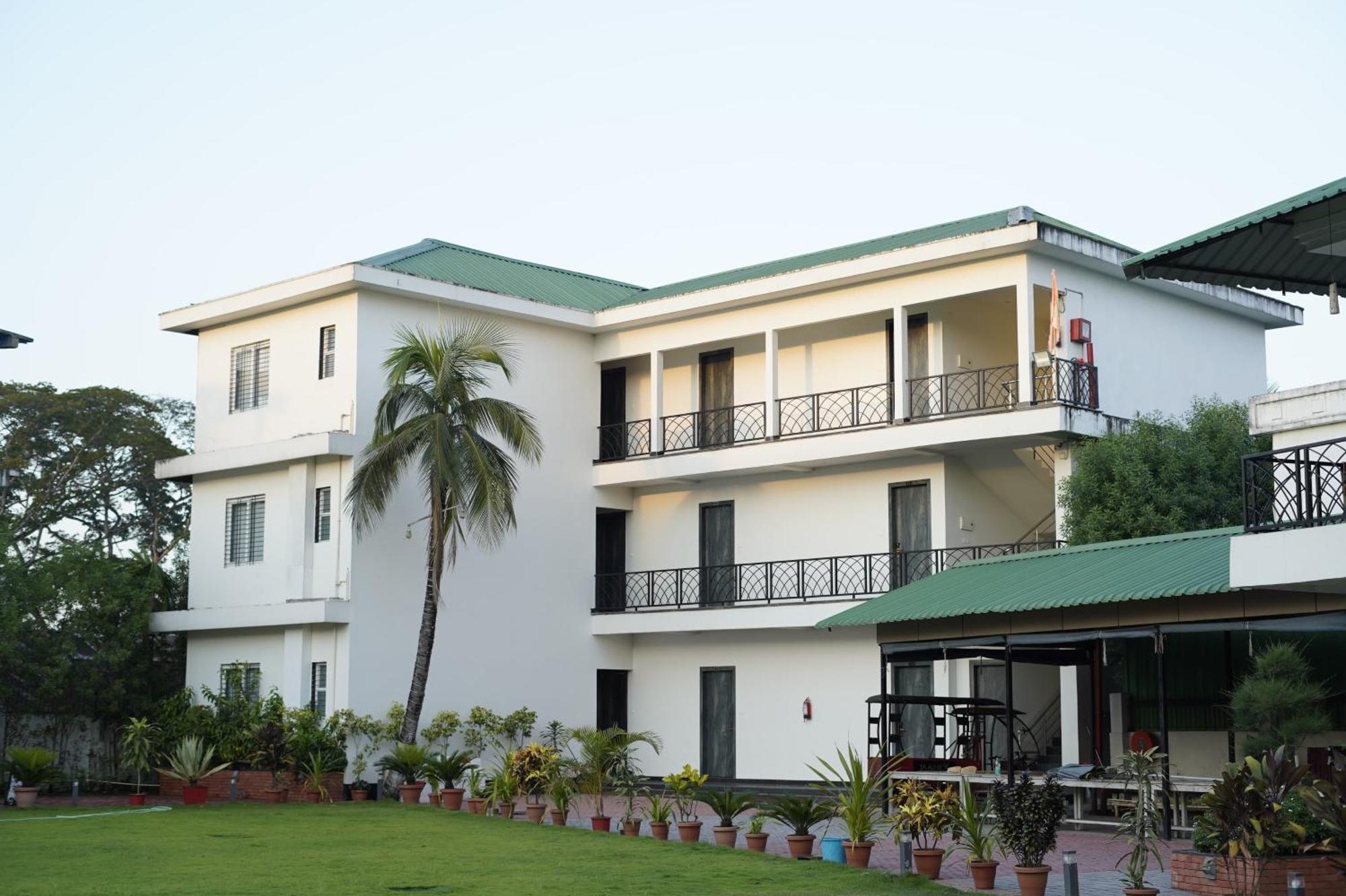 Jorhāt Jaanki Farms & Resorts מראה חיצוני תמונה