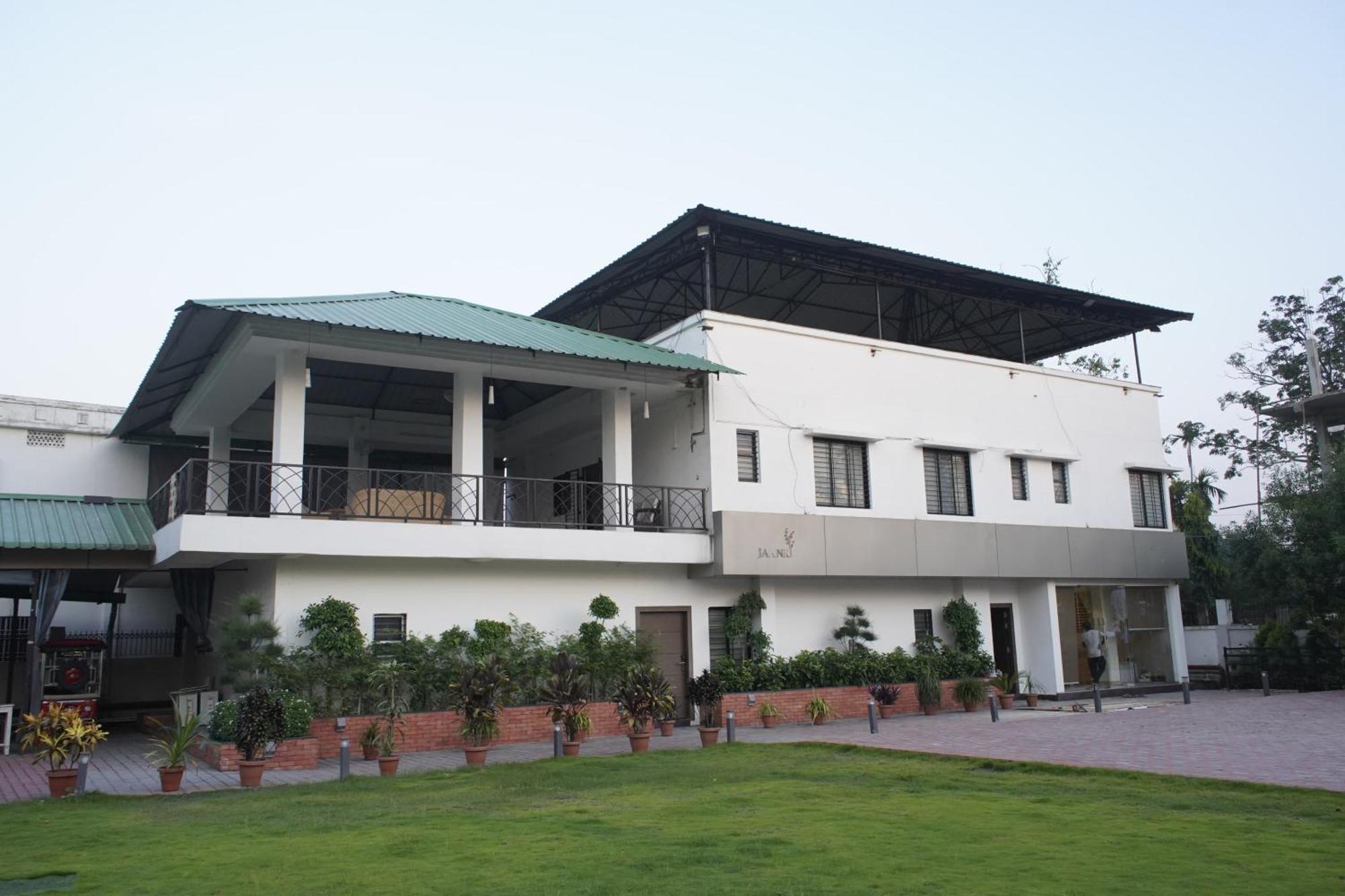 Jorhāt Jaanki Farms & Resorts מראה חיצוני תמונה